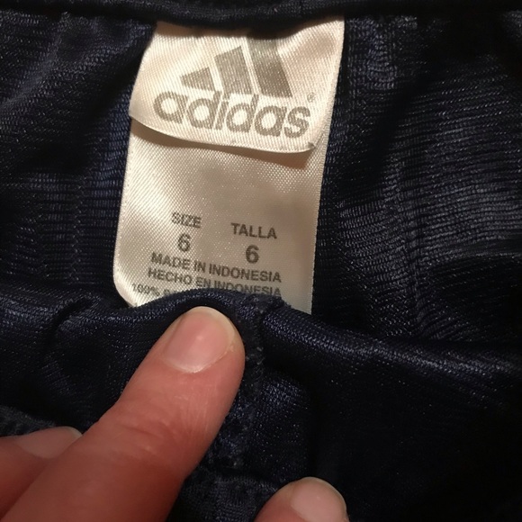 3/15 Boy’s Shorts - Picture 3 of 4